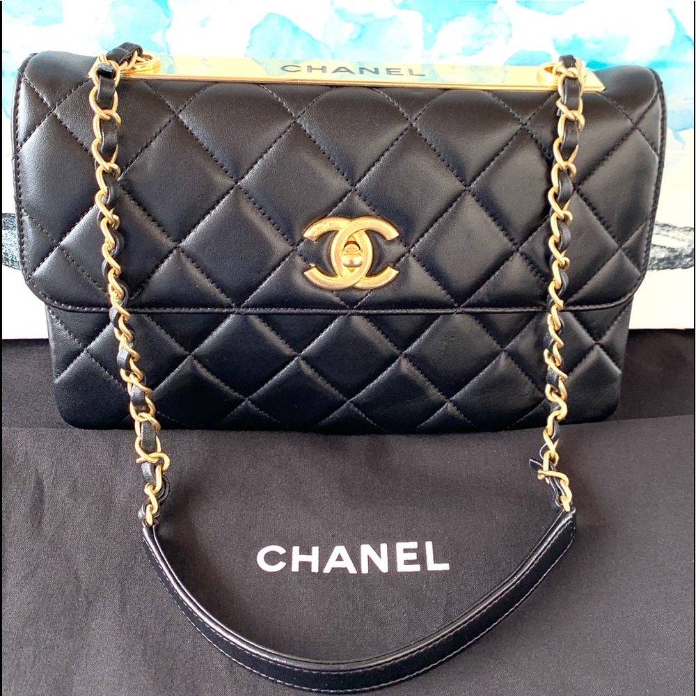 CHANEL Trendy CC Shoulder Bag